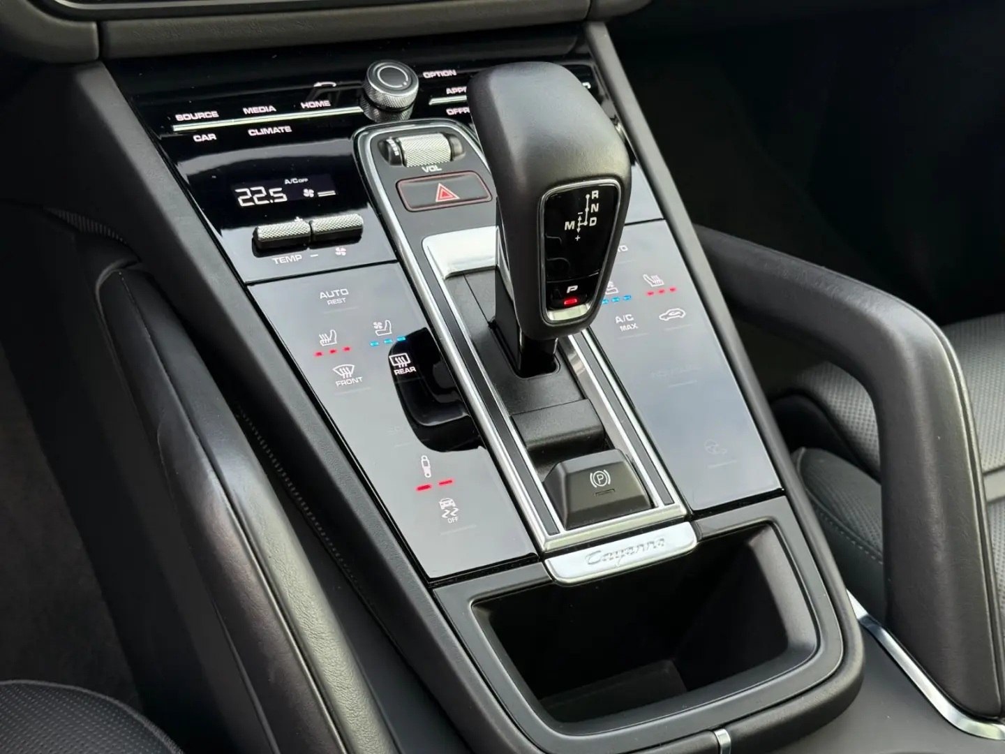 Cayenne Coupe Turbo EXCKLUSIVE APPROVED LUFT AHK