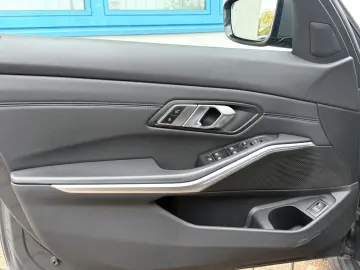 320d xDrive Touring M Sport AHK Laser ACC 19