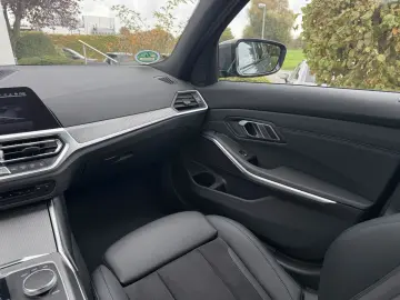 320d xDrive Touring M Sport AHK Laser ACC 19