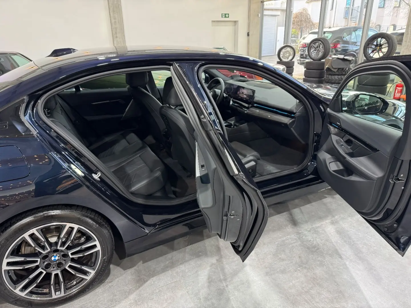 520 i M Sport Carbon HUD H&K Shadow 360  Memory