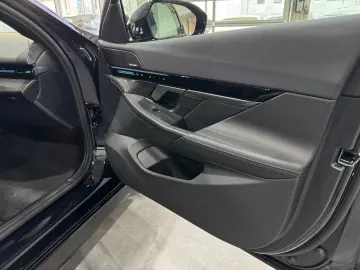 520 i M Sport Carbon HUD H&K Shadow 360  Memory