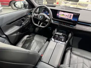 520 i M Sport Carbon HUD H&K Shadow 360  Memory