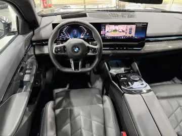 520 i M Sport Carbon HUD H&K Shadow 360  Memory