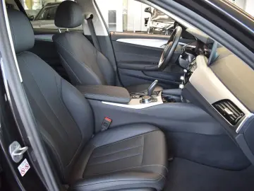 520d Touring xDrive Aut. LED~RFK~HUD~DAB~LiveC.