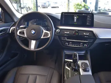 520d Touring xDrive Aut. LED~RFK~HUD~DAB~LiveC.