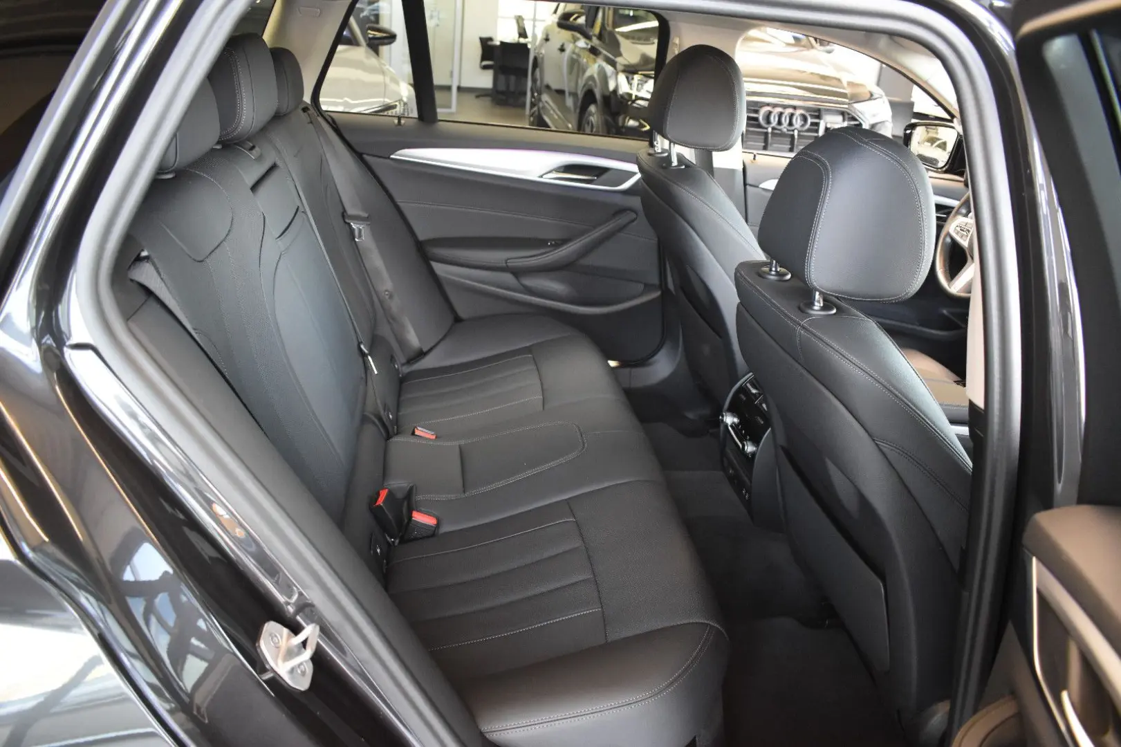 520d Touring xDrive Aut. LED~RFK~HUD~DAB~LiveC.