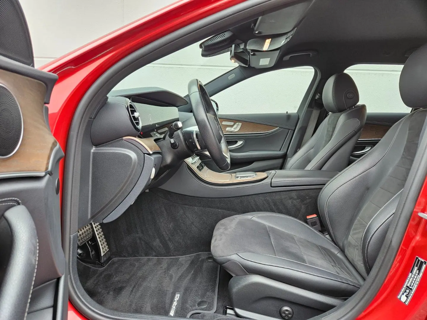 E 300de 4M AMG LINE WIDE 360 MBEAM AHK AMBIENTE