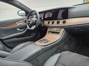 E 300de 4M AMG LINE WIDE 360 MBEAM AHK AMBIENTE