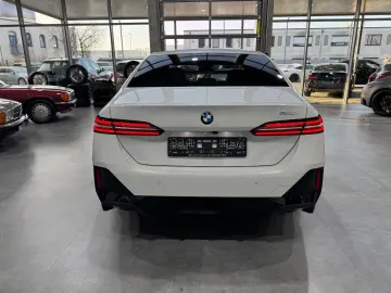 520 i M Sport Carbon Memory H&K HUD  Live Cockpi