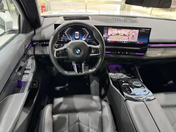 520 i M Sport Carbon Memory H&K HUD  Live Cockpi