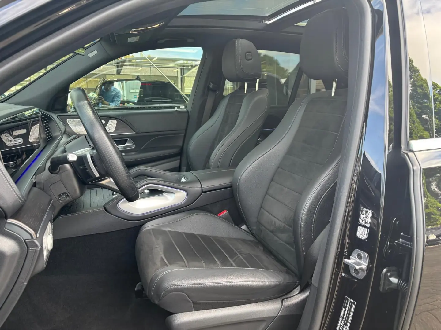 GLE 300 d 4M AMG Line Pano AHK Burm Fahreras 21