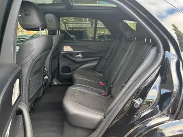 GLE 300 d 4M AMG Line Pano AHK Burm Fahreras 21