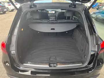 GLE 300 d 4M AMG Line Pano AHK Burm Fahreras 21