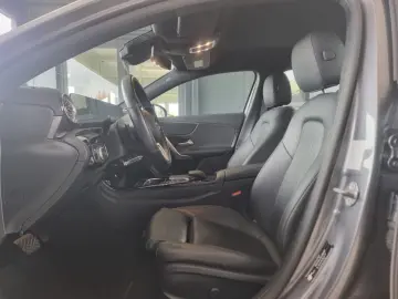 A220d AUTO MULTIBEAM MBUX KAMERA BURMESTER ACC