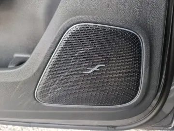 A220d AUTO MULTIBEAM MBUX KAMERA BURMESTER ACC