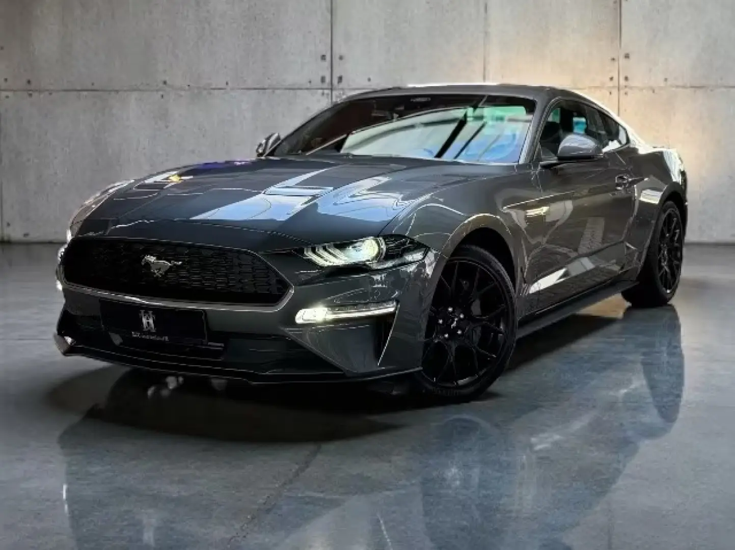Ford Mustang 2 3 EcoBoost Autom. Neuwertig   Garantie