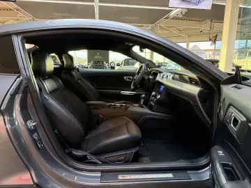 Ford Mustang 2 3 EcoBoost Autom. Neuwertig   Garantie