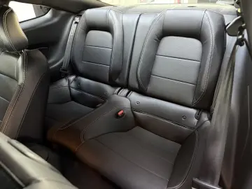 Ford Mustang 2 3 EcoBoost Autom. Neuwertig   Garantie