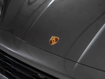 Cayenne E-Hybrid HeadUp Sport Chrono PASM BOSE