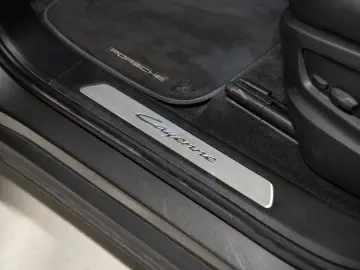 Cayenne E-Hybrid HeadUp Sport Chrono PASM BOSE