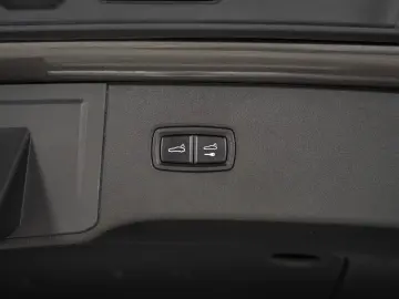 Cayenne E-Hybrid HeadUp Sport Chrono PASM BOSE