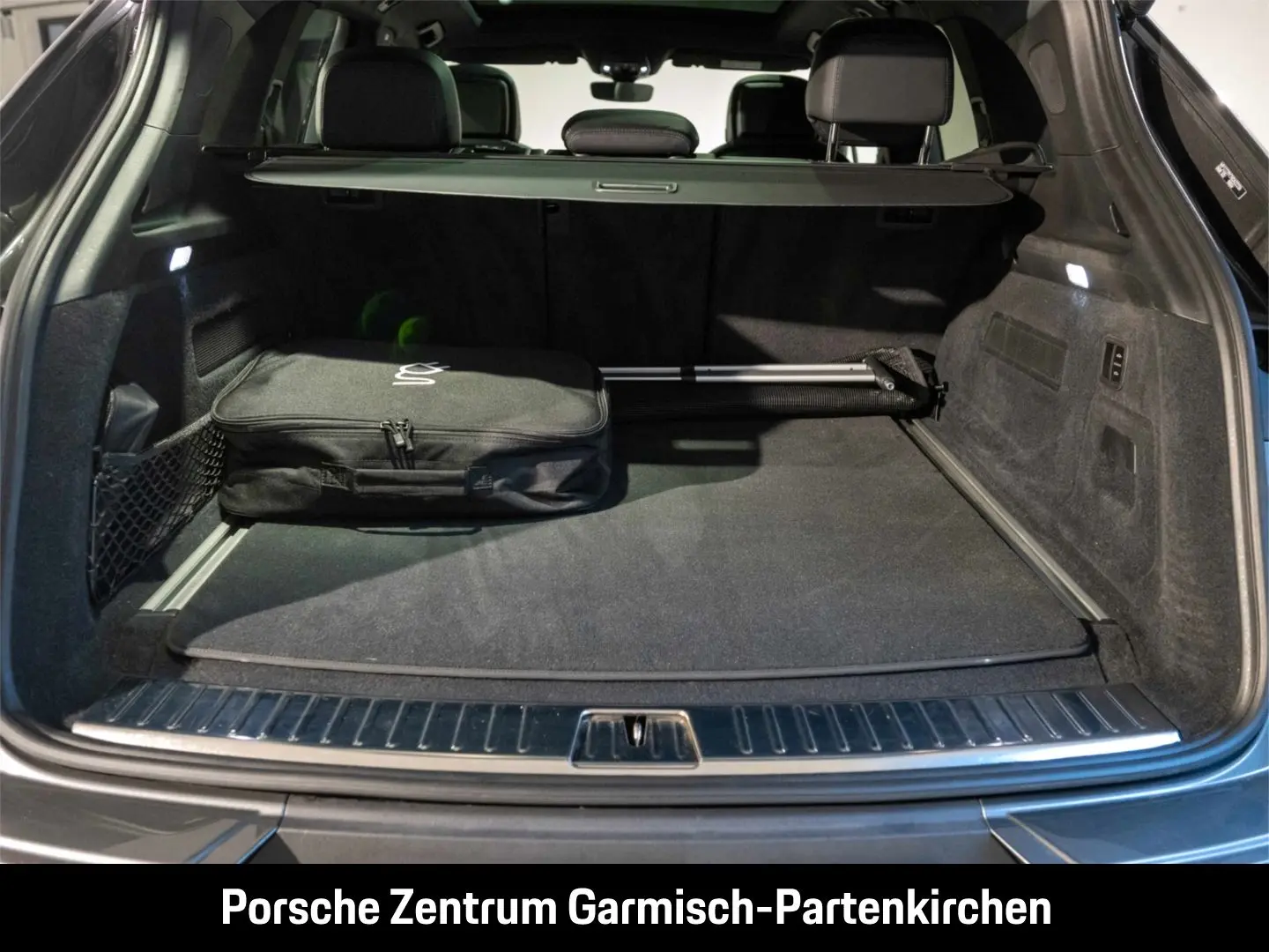 Cayenne E-Hybrid LenkradHZG Massagesitze 360