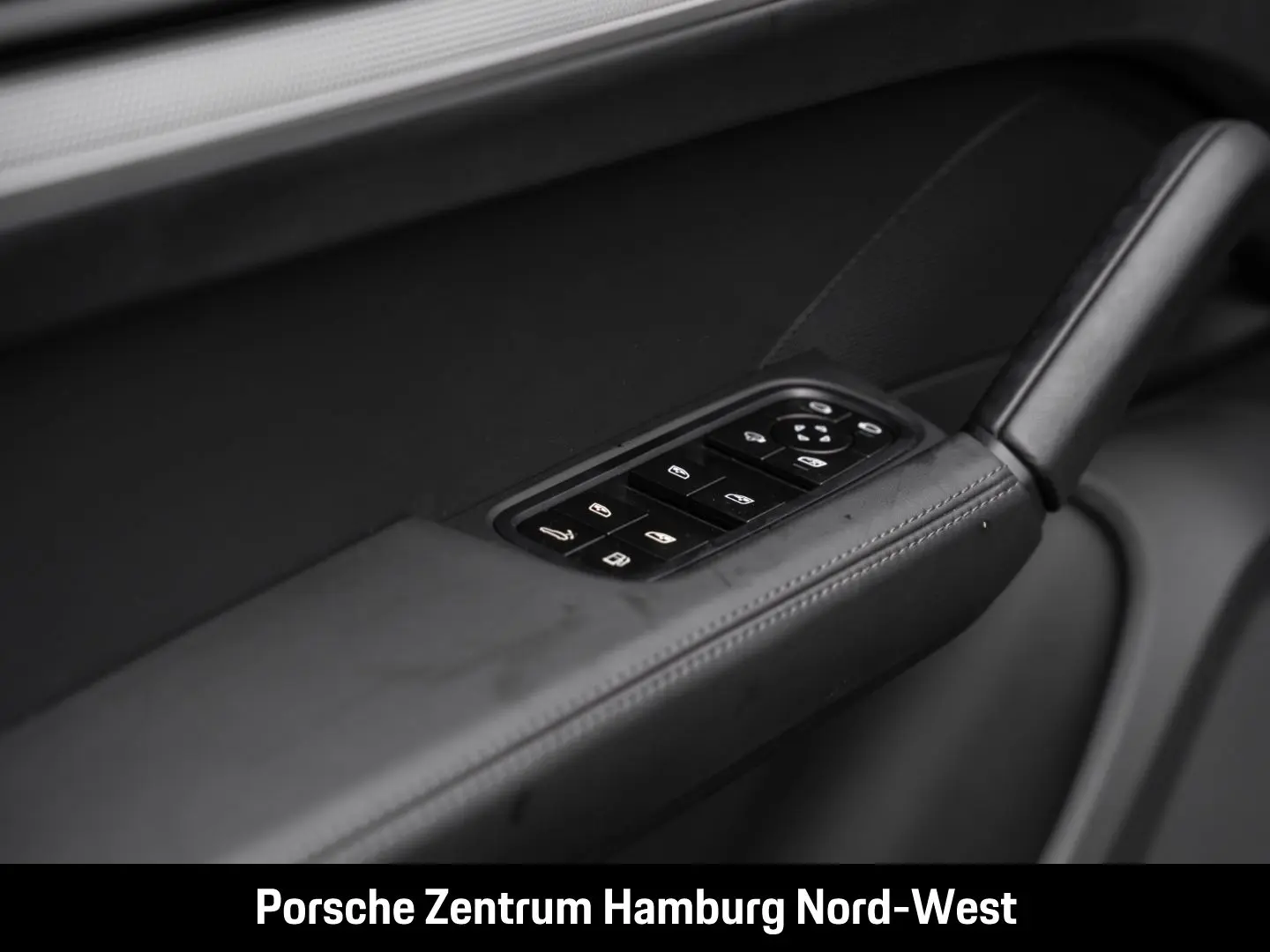 Cayenne E-Hybrid Pano BOSE PASM 21-Zoll ACC 360