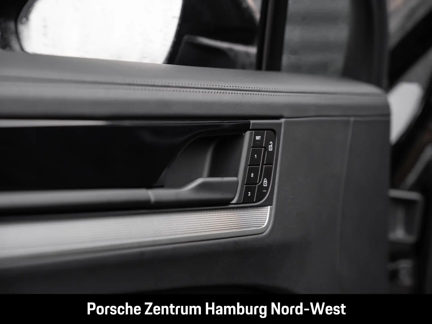 Cayenne E-Hybrid Pano BOSE PASM 21-Zoll ACC 360