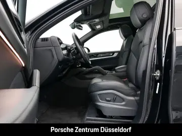 Cayenne Panoramadach BOSE LED-Matrix