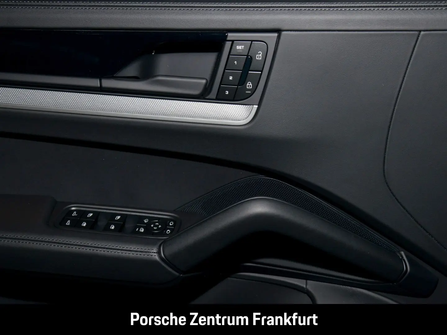 Cayenne BOSE Panoramadach Surround-View Head-Up