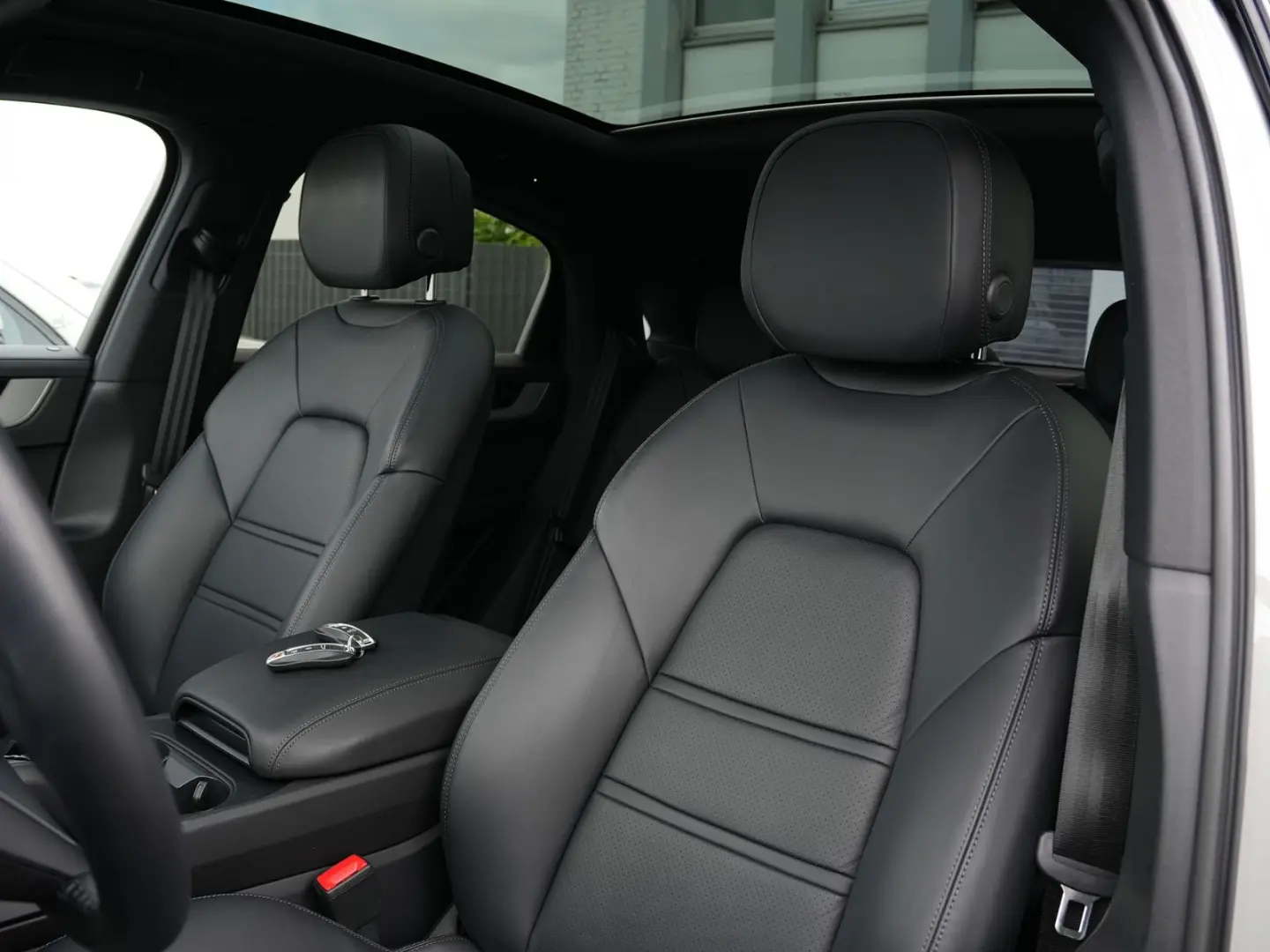 E-Hybrid Coupé INNODRIVE-PANO-SPORTABGAS-22TURBO