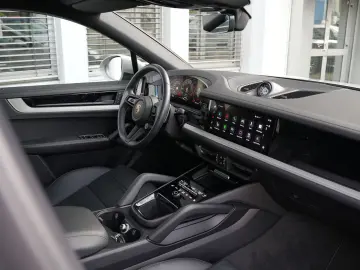 E-Hybrid Coupé INNODRIVE-PANO-SPORTABGAS-22TURBO