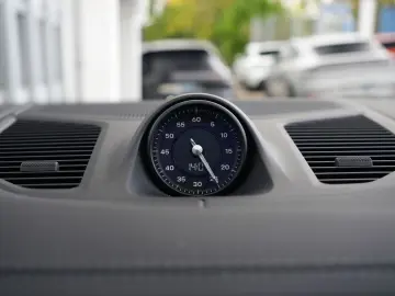 E-Hybrid Coupé INNODRIVE-PANO-SPORTABGAS-22TURBO