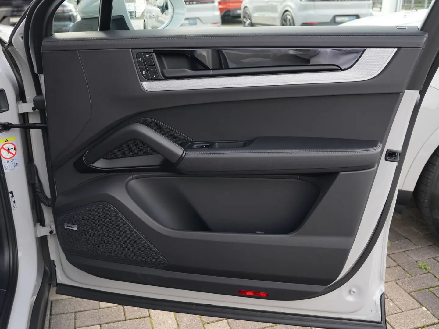 E-Hybrid Coupé INNODRIVE-PANO-SPORTABGAS-22TURBO