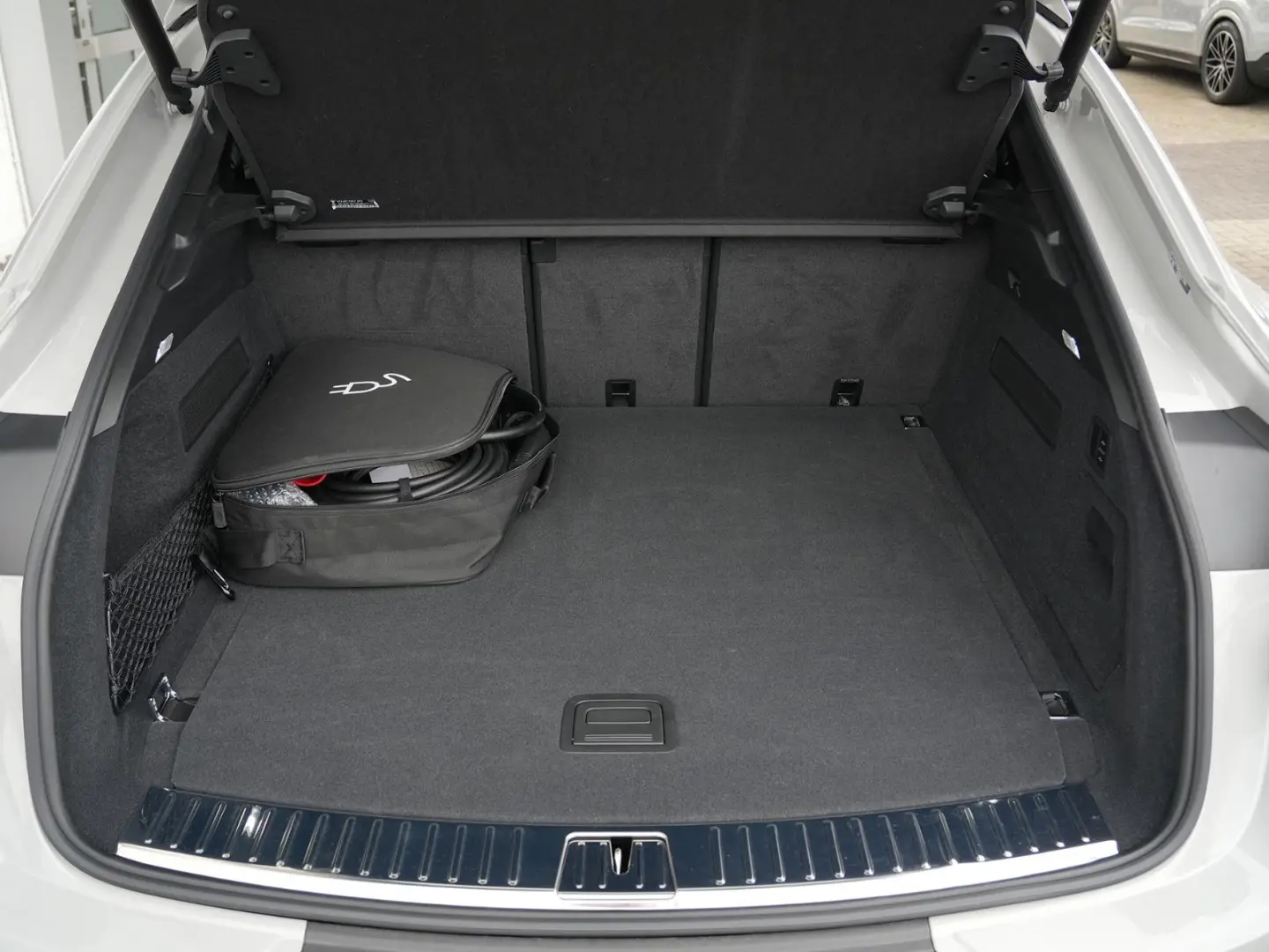 E-Hybrid Coupé INNODRIVE-PANO-SPORTABGAS-22TURBO