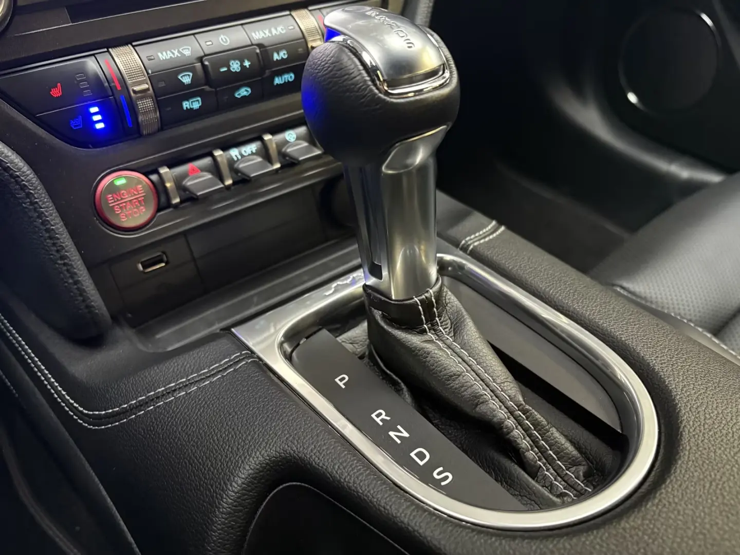 Ford Mustang 2 3 EcoBoost Autom.  MagneRide Neuwer