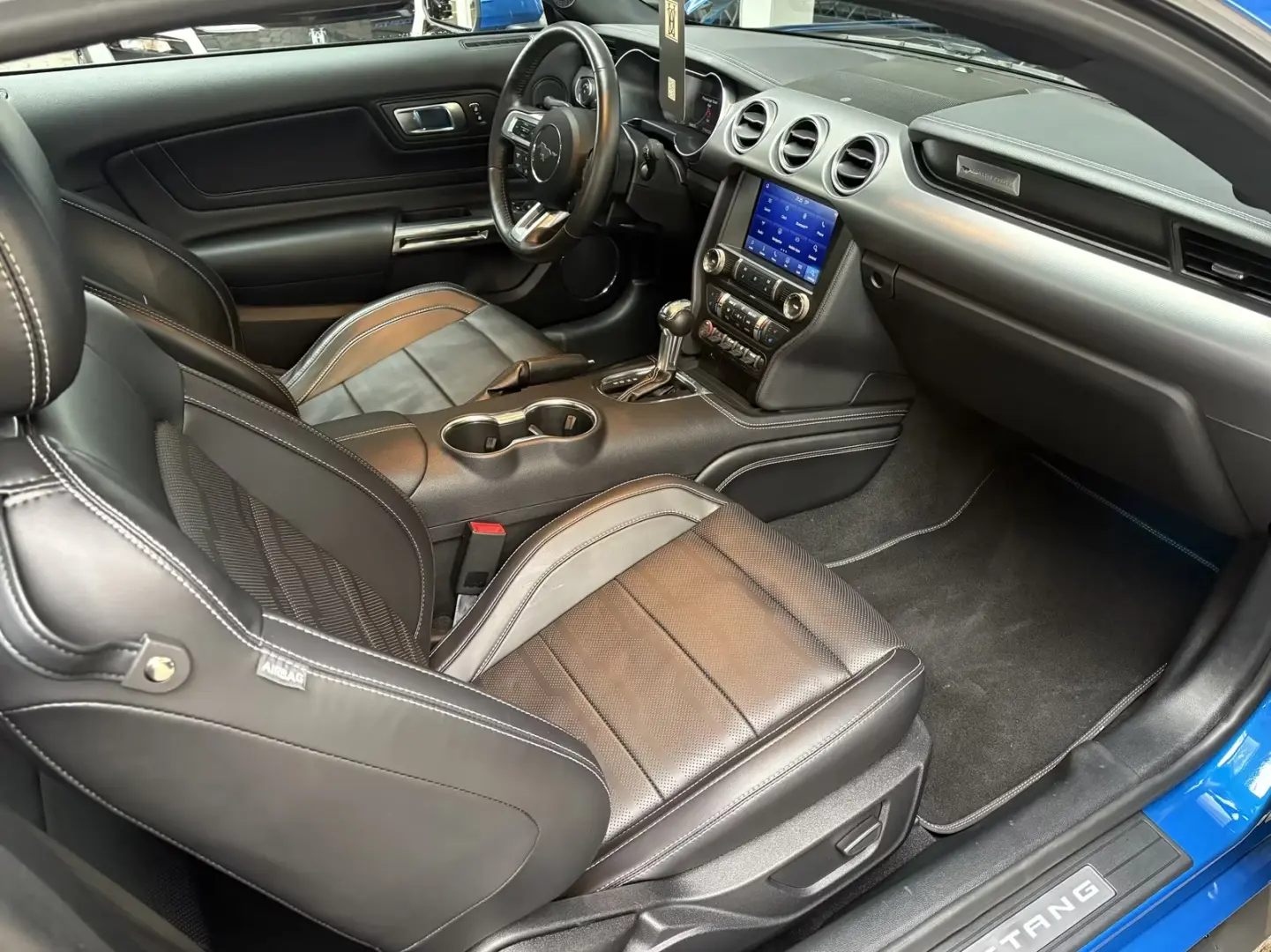 Ford Mustang 2 3 EcoBoost Autom.  MagneRide Neuwer