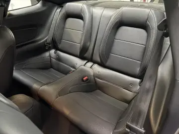 Ford Mustang 2 3 EcoBoost Autom.  MagneRide Neuwer