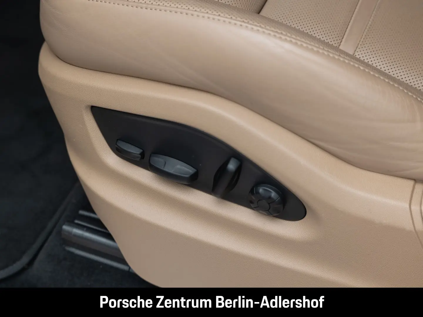 Cayenne S Platinum Edition InnoDrive Head-Up