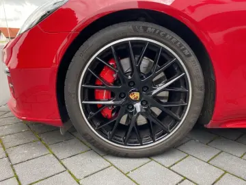 Panamera GTS  Burmester  HA-Lenkung