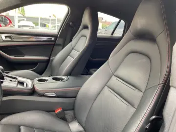 Panamera GTS  Burmester  HA-Lenkung