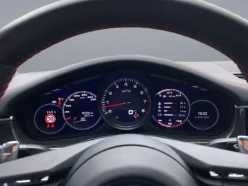 Panamera GTS  Burmester  HA-Lenkung