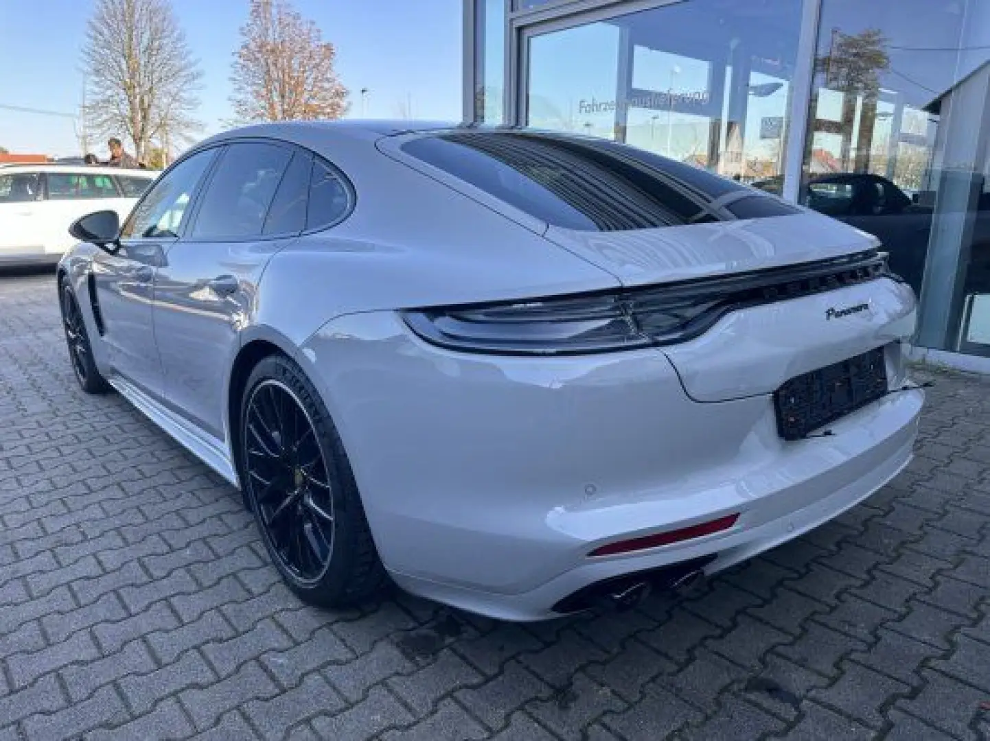 Panamera GTS 4.0  SPORTABGAS PANO HEAD-UP