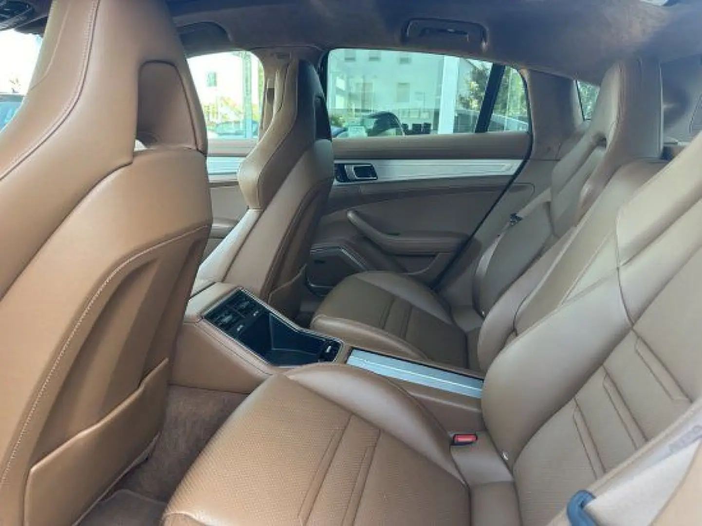 Panamera GTS 4.0  SPORTABGAS PANO HEAD-UP