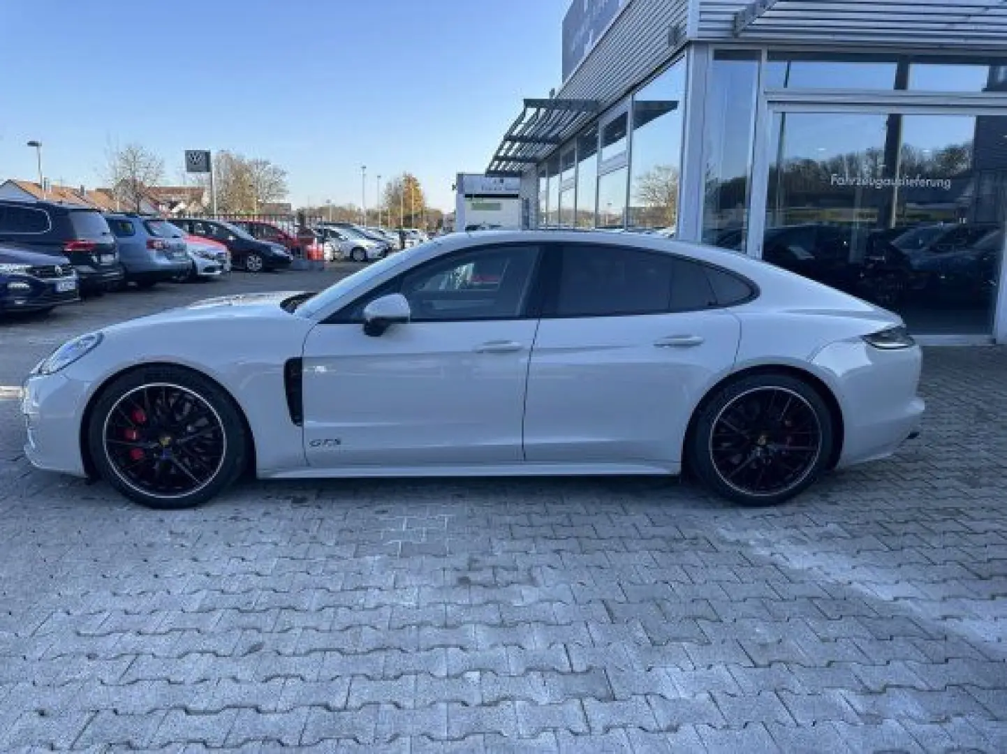 Panamera GTS 4.0  SPORTABGAS PANO HEAD-UP