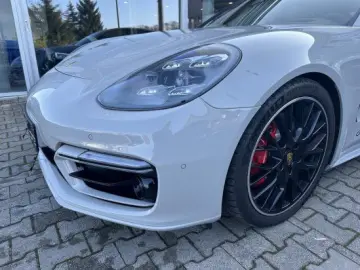 Panamera GTS 4.0  SPORTABGAS PANO HEAD-UP
