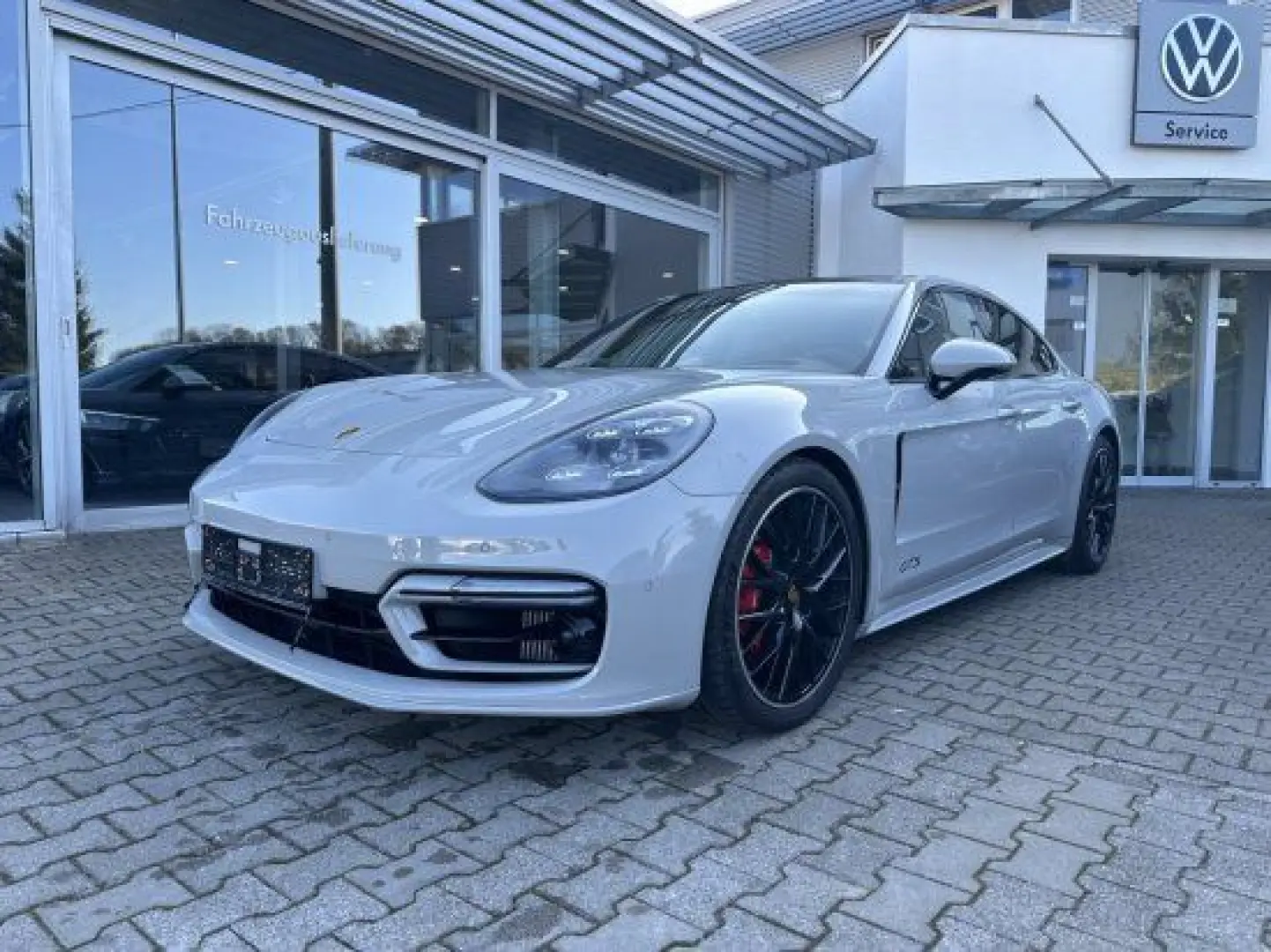 Panamera GTS 4.0  SPORTABGAS PANO HEAD-UP