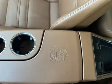 Panamera GTS 4.0  SPORTABGAS PANO HEAD-UP