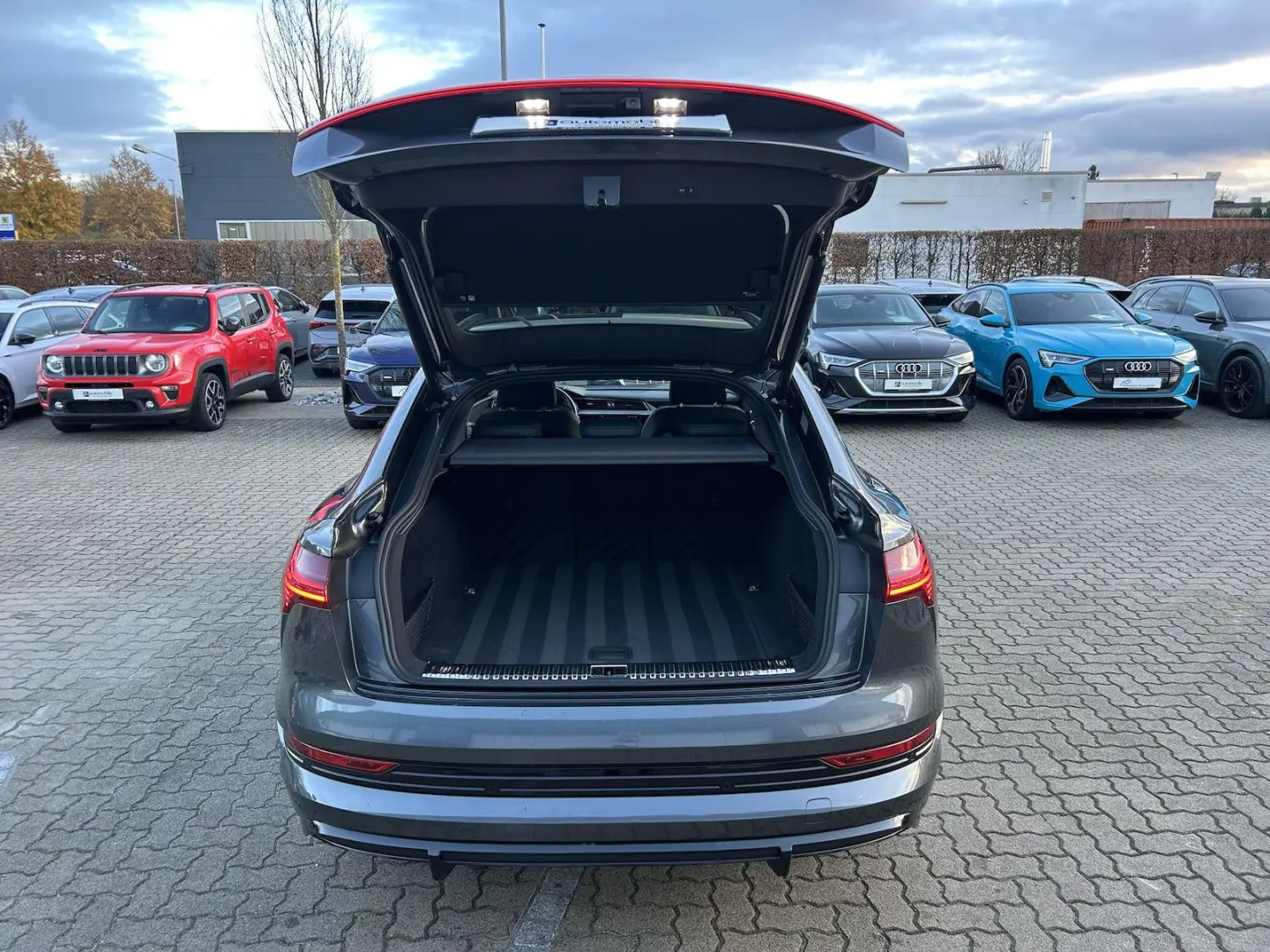 e-tron 55 S line Matrix HUD Kamera Nachtsicht