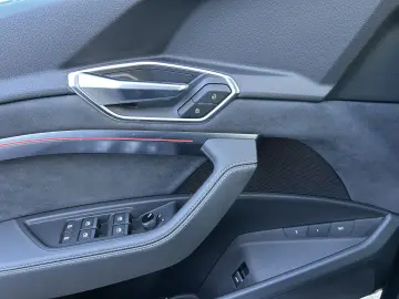 e-tron 55 S line Matrix HUD Kamera Nachtsicht